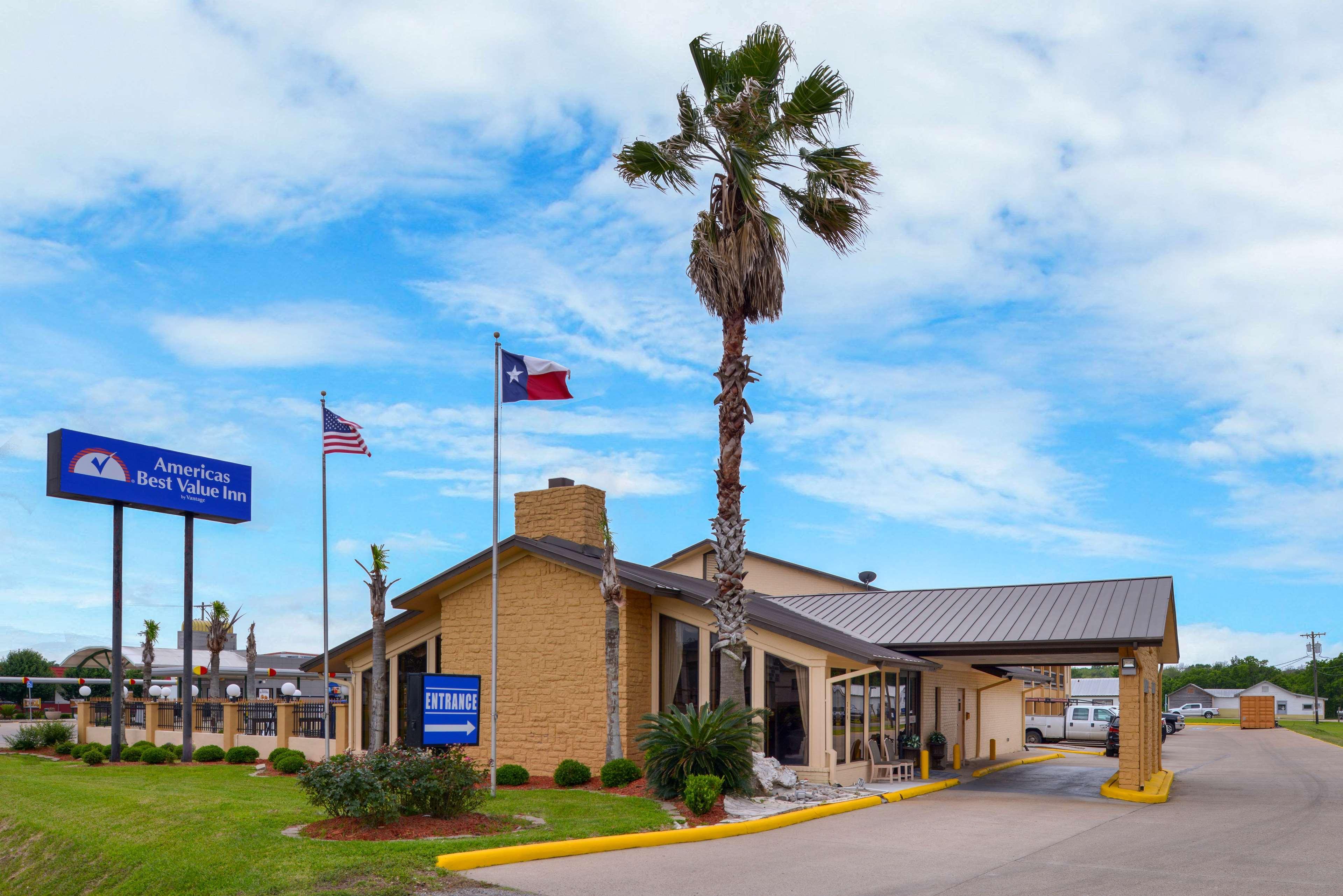 Americas Best Value Inn West Columbia מראה חיצוני תמונה