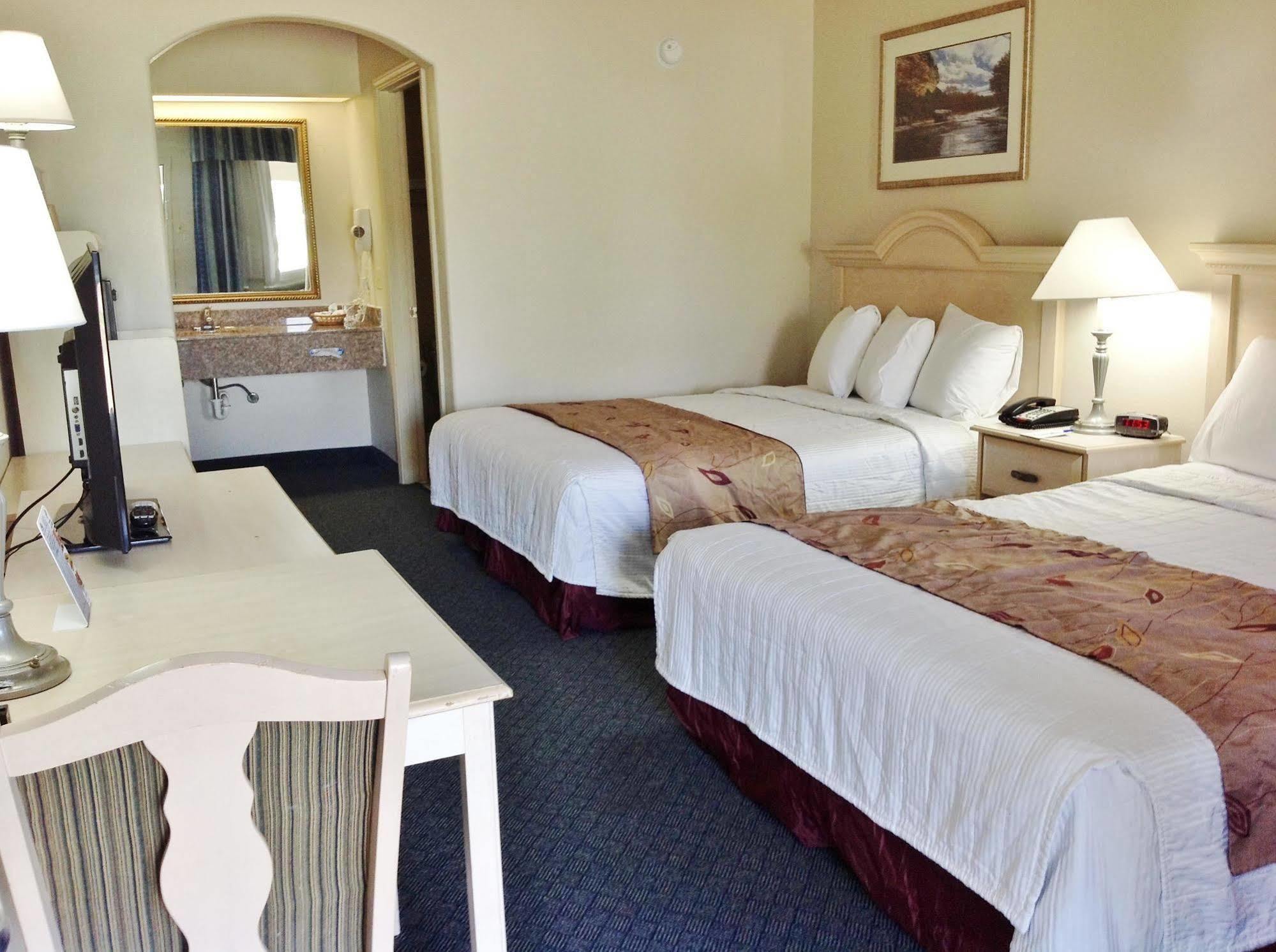 Americas Best Value Inn West Columbia מראה חיצוני תמונה